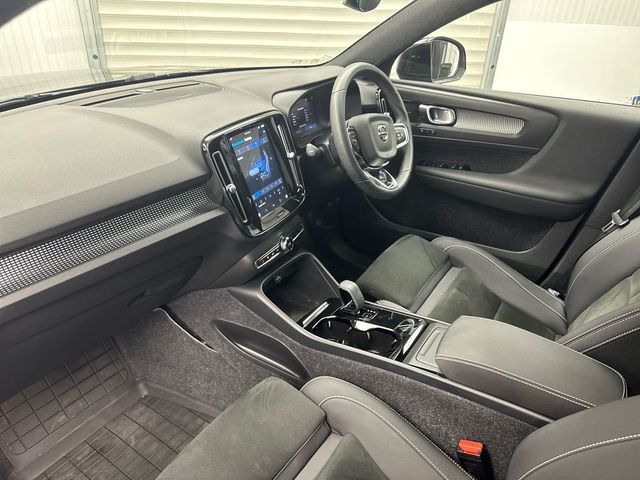 Image for 2022 Volvo XC40 BEV PRO **LOW MILEAGE** ++EURO++75 P/W 3YRS