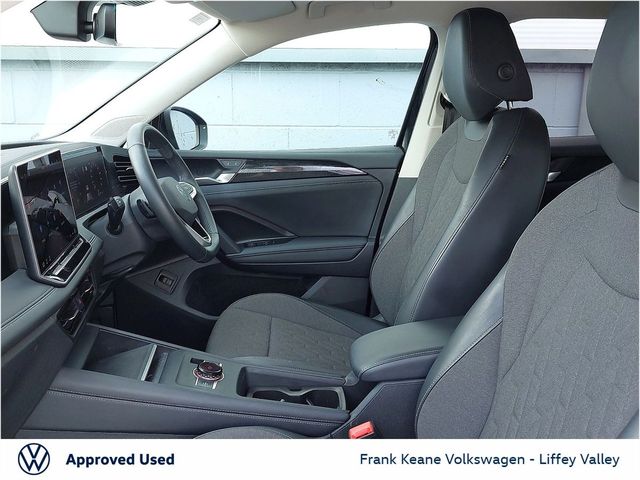 Image for 2024 Volkswagen Tiguan LAUNCH EDITION AUTO 2.0TDI 150BHP *PARK CAMERA* *DEEP BLACK* *PCP AVAILABLE*