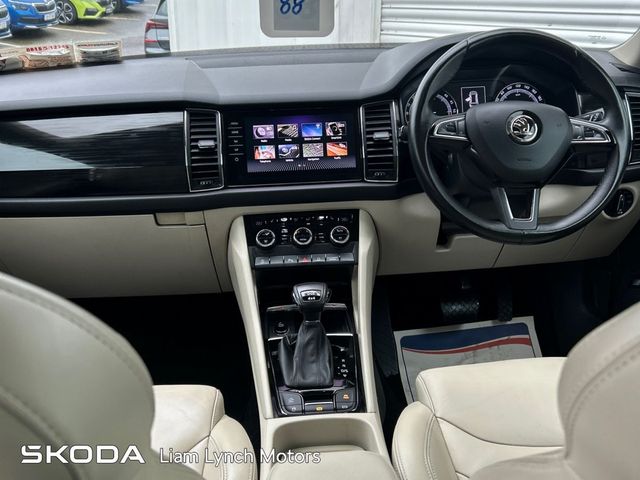 Image for 2018 Skoda Kodiaq STYLE 2.0 TDI 190 BHP 4X4 AUTO 7 SEATER *WITH PANORAMIC SUNROOF AND ELECTRIC TAILGATE*