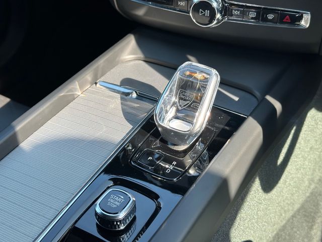 Image for 2025 Volvo XC60 T6 BLACK EDITION