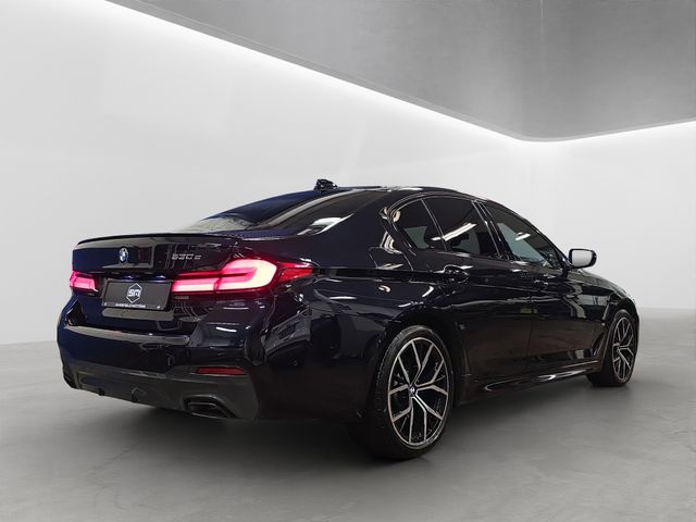 Image for 2021 BMW 5 Series 530E M-SPORT PRO. HUGE SPEC. FINANCE ARRANGED. SIMI. AA APPROVED.