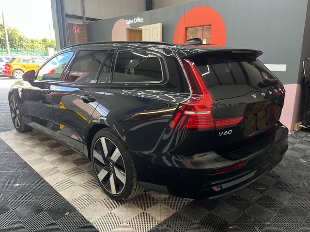 Image for 2024 Volvo V60 2024 VOLVO V60 RECHARGE ULTIMATE T6 AWD PLUG-IN 2.0 AUTOMATIC / CRUISE CONTROL / 360 CAMERA / ELECTRIC MEMORY, LEATHER & HEATED SEATS / PADDLE SHIFTERS / PANORAMIC ROOF / HEATED STEERING WHEEL &MORE