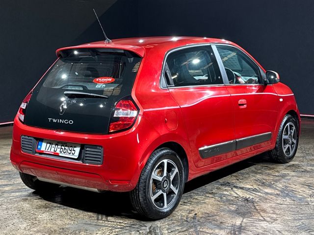 Image for 2017 Renault Twingo 0.9 AUTOMATIC - INTENSE - COLOUR CODED INTERIOR
