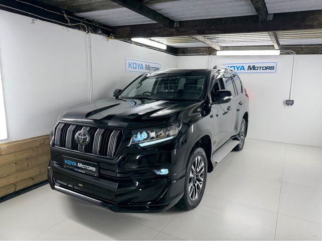 Image for 2022 Toyota Landcruiser 2.8 D-4D TZG BLACK EDITION AUTOMATIC 7 SEATER // MASSIVE SPEC FULLY LOADED // AIR SUSPENSION // PANORAMIC ROOF // HEATED/COOLED BLACK LEATHER // UPGRADED SPORT ALLOYS // STUNNING JEEP THROUGHOUT