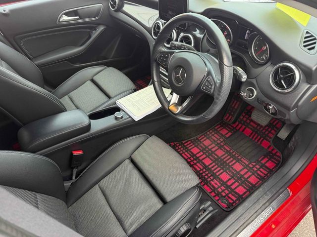 Image for 2018 Mercedes-Benz CLA Class 1.6 AUTOMATIC SHOOTING BRAKE - FACTORY ALLOYS - BLACK HALF LEATHER - CRUISE CONTROL - REAR CAMERA/PARKING RADAR