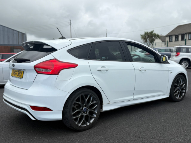 Image for 2017 Ford Focus ST-LINE TDCI