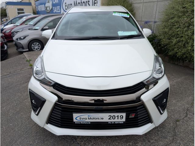 Image for 2019 Toyota Prius Alpha GR SPORT 7 SEATER AUTOMATIC HYBRID 1.8 PETROL //LOW MILES//KEYLESS ENTRY//REVERSE CAMERA//