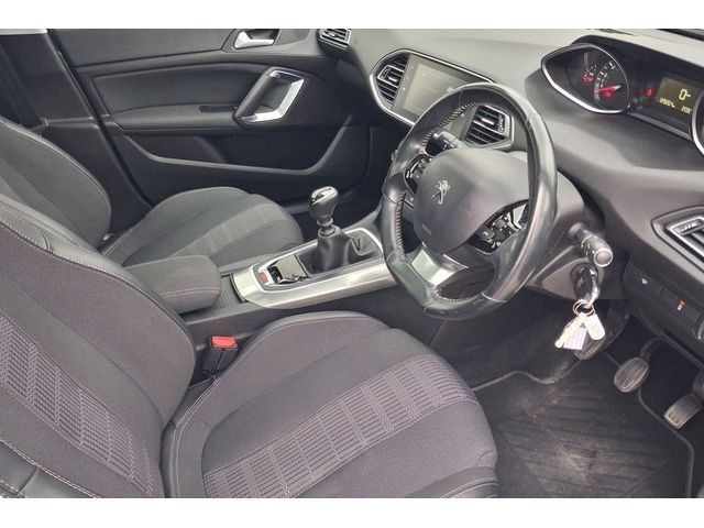 Image for 2020 Peugeot 308 Allure 1.5 Blue HDi Diesel 130bhp