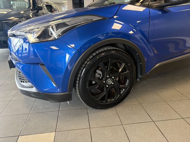 Image for 2019 Toyota C-HR Hybrid Luna Sport 4DR Auto