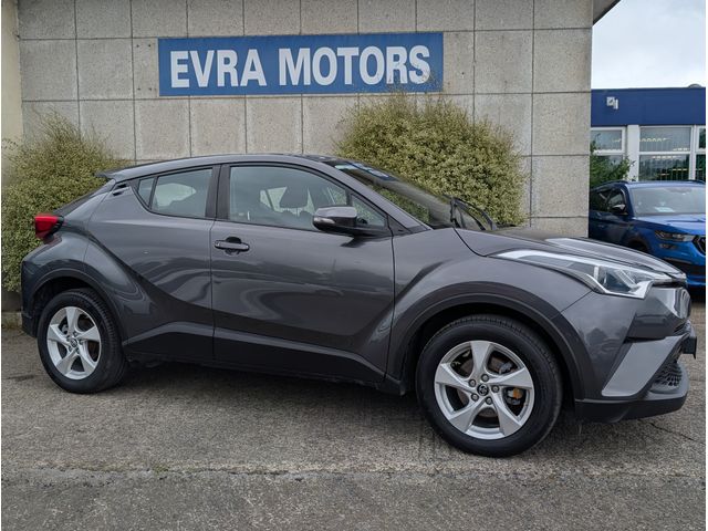 Image for 2016 Toyota C-HR LUNA 1.2 PETROL//REVERSE CAMERA//ADAPTIVE CRUISE CONTROL//