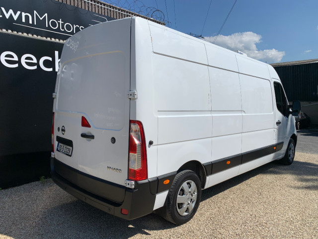 Image for 2019 Nissan NV400 FRIDGE VAN 2.3 DCI 130 BHP L3H2 // PRICE EXCL. VAT // GREAT CONDITION // LOW MILEAGE // CARRIER FRIDGE UNIT AND INSULATED // 
