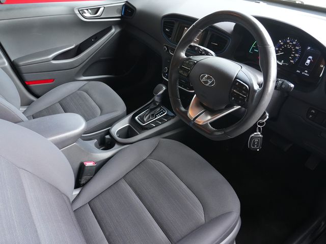 Image for 2017 Hyundai Ioniq 1.6 GDI SE HEV 5DR Auto