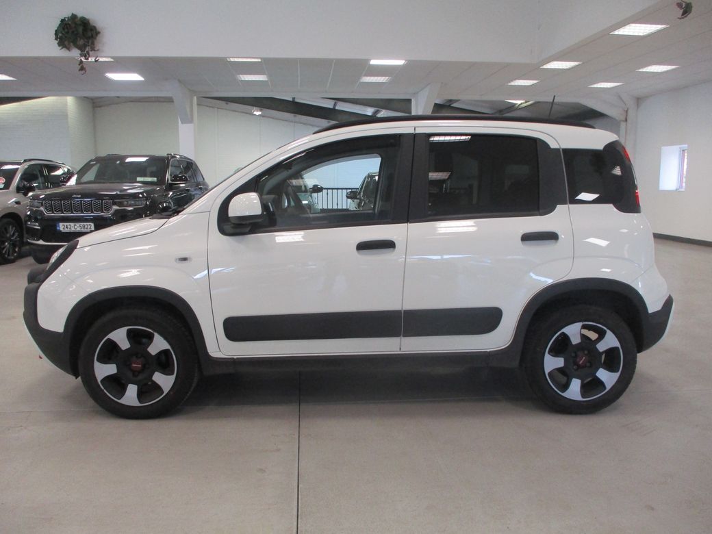 Image for 2024 Fiat Panda 1.0 Cross 5DR-CARPLAY-SAT NAV-BLUETOOTH-LOW KM'S