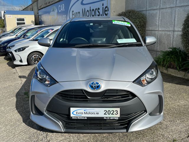 Image for 2023 Toyota Yaris X HYBRID AUTOMATIC 1.5 PETROL //LOW MILES//
