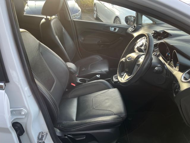 Image for 2015 Ford Fiesta Zetec S auto 
