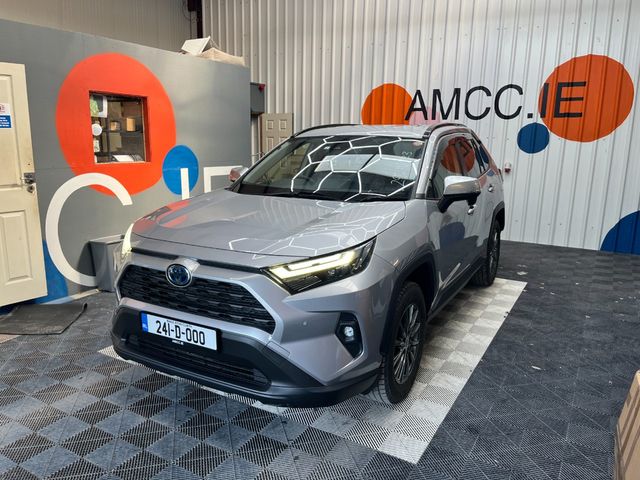 Image for 2023 Toyota Rav4 2023 TOYOTA RAV4 HYBRID X 2.5 AUTOMATIC / CRUISE CONTROL / PARKING CAMERA / HEATED SEATS AND MORE