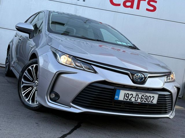Image for 2019 Toyota Corolla 1.8 Petrol Hybrid Luna Sport Auto (122bhp) 17” Alloys + Rear Camera + Bluetooth - July 2019 - Trade in Price €22, 888