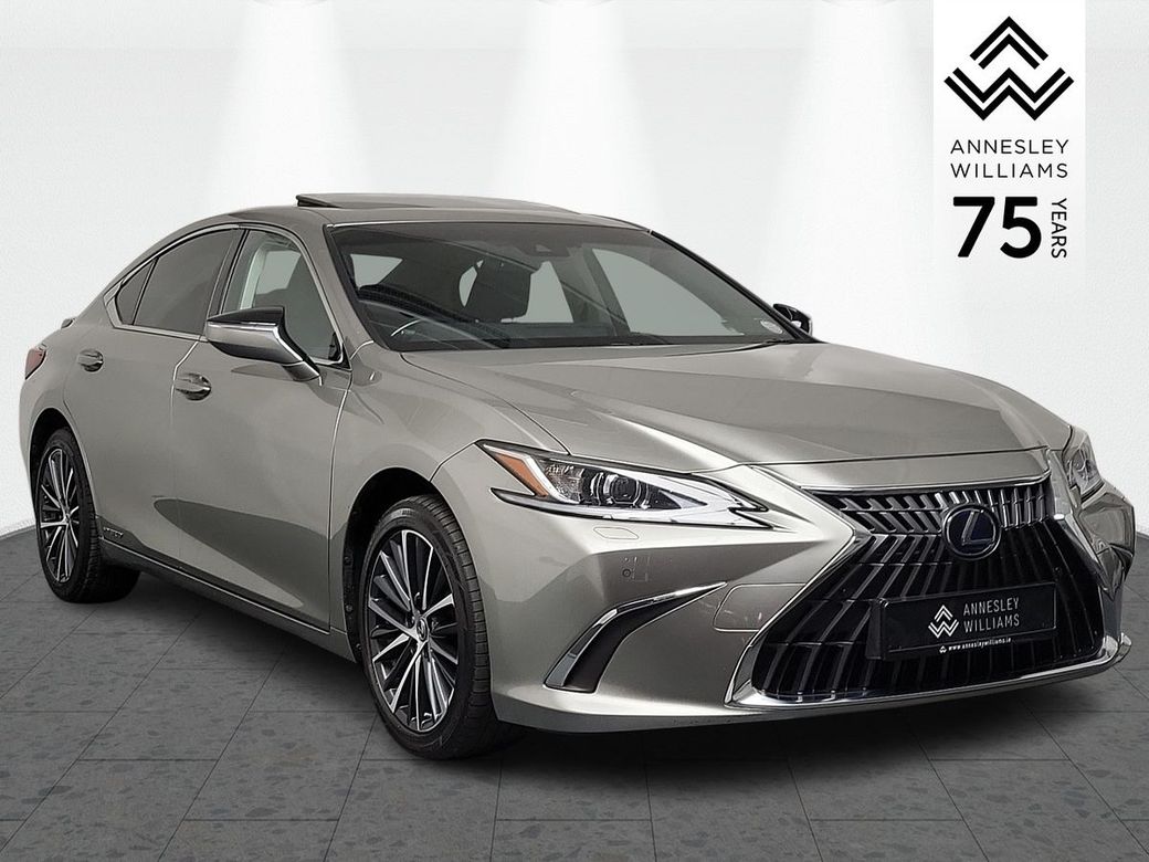 Image for 2022 Lexus ES 300h ES300H Dynamic