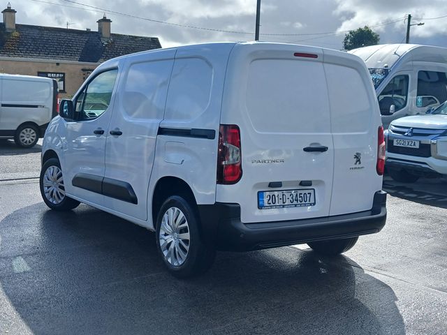 Image for 2020 Peugeot Partner 