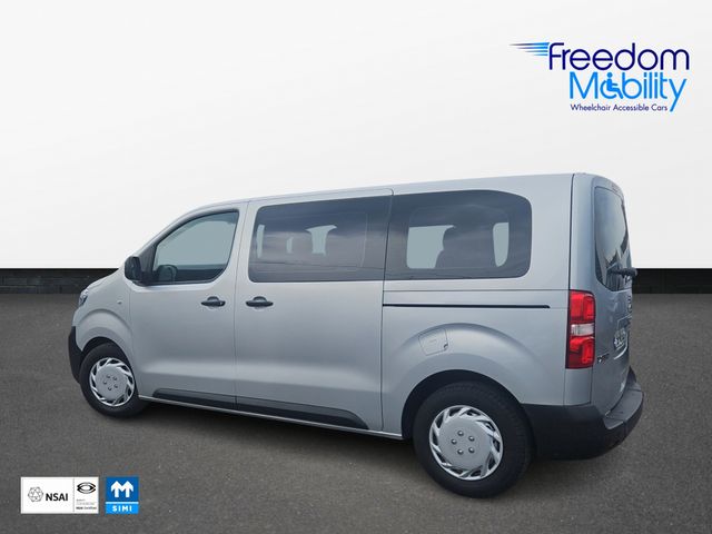 Image for 2019 Peugeot Expert Traveller wheelchair access