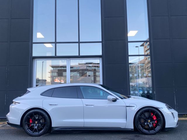 Image for 2024 Porsche Taycan GTS Sport Turismo 