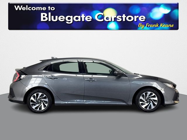 Image for 2018 Honda Civic 1.0 VTEC**BLUETOOTH MEDIA**PARKING SENSORS**SEMI DIGITAL DASH**CRUSIE CONTROL**LANE ASSIST**MULTIFUNCTIONAL STEERING WHEEL**ELECTRIC WINDOWS**COLLISION AVOIDANCE SYSTEM**AUTO HOLD**FINANCE AVAILABLE