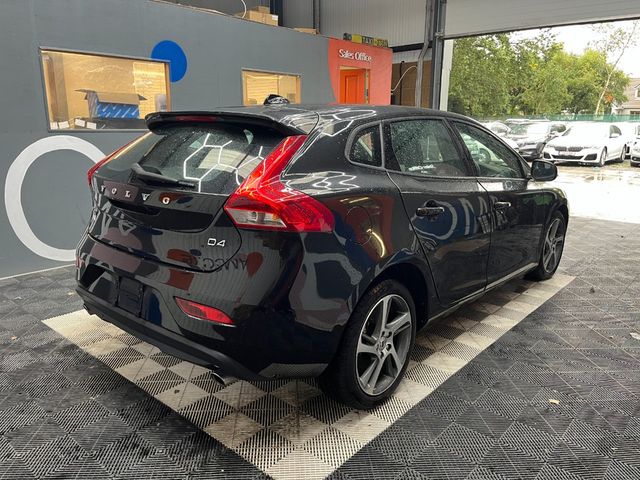 Image for 2018 Volvo V40 2018 VOLVO V40 D4 MOMENTUM 2.0 AUTOMATIC / CRUISE CONTROL / PARKING CAMERA / ELECTRIC MEMORY & HEATED SEATS / PADDLE SHIFTERS AND MORE