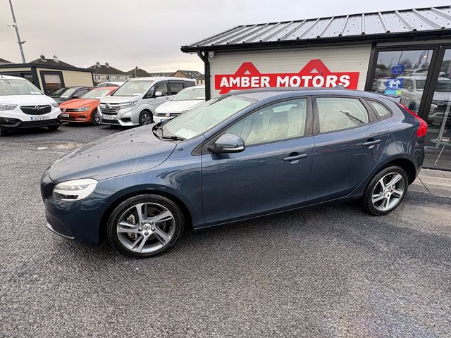 Image for 2019 Volvo V40 