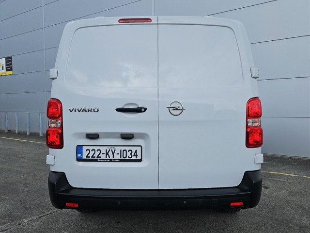 Image for 2022 Opel Vivaro Combi L1H1