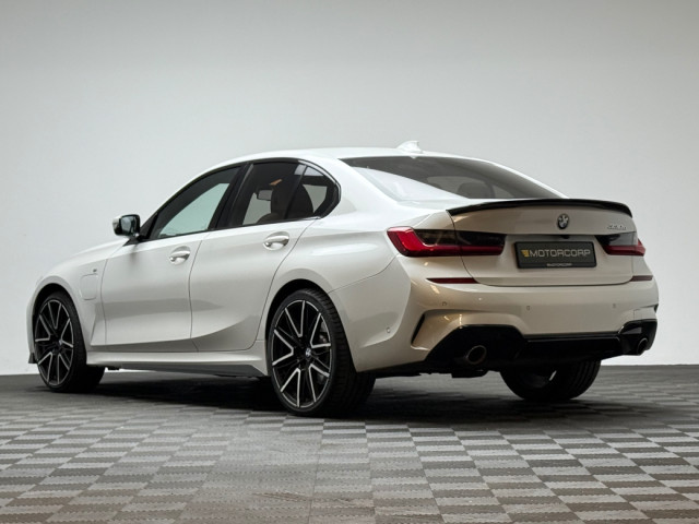 Image for 2020 BMW 3 Series 330E M SPORT