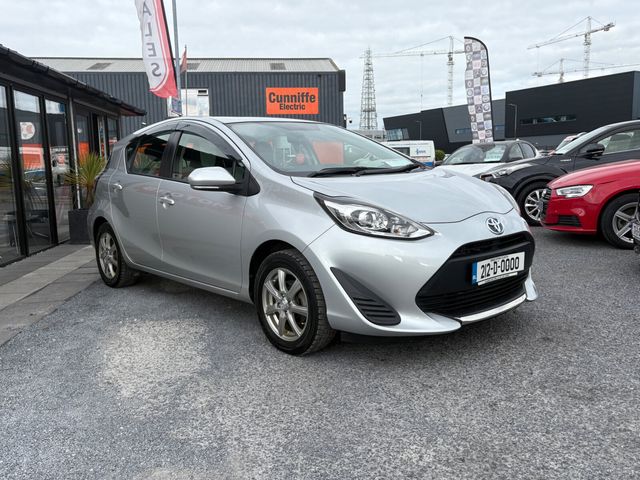 Image for 2021 Toyota Aqua Hybrid
