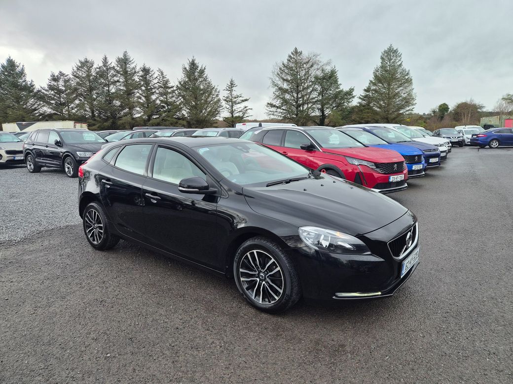 Image for 2016 Volvo V40 D2 MOM ED 5DR