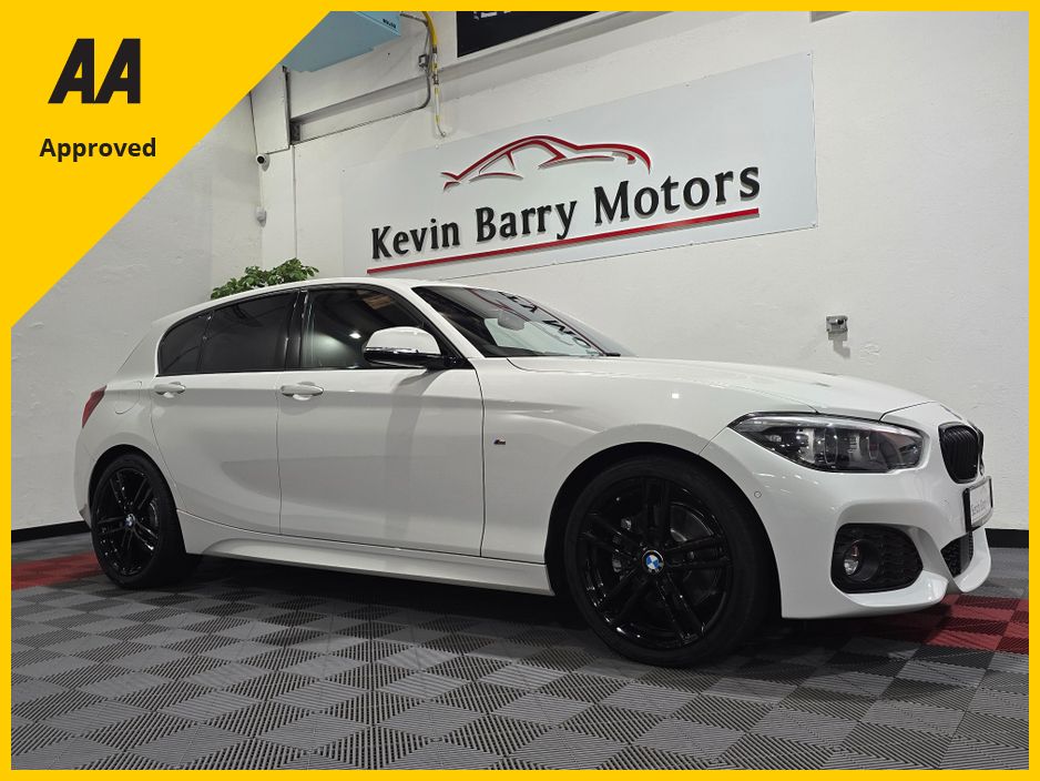 Image for 2019 BMW 1 Series 118D M SPORT SHADOW EDITION AUTOMATIC **TOP SPEC / ACTIVE CRUISE CONTOL / 18" GLOSS BLACK ALLOYS / COMFORT ACCESS / ELECTRIC & MEMORY FRONT SEATS / HEATED SEATS / SAT NAV / REVERSE CAMERA**