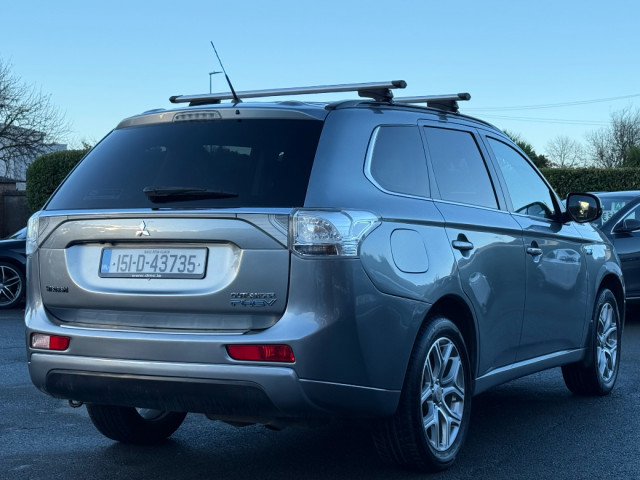 Image for 2015 Mitsubishi Outlander 2.0 GX4H PHEV AUTO *HIGH SPEC*