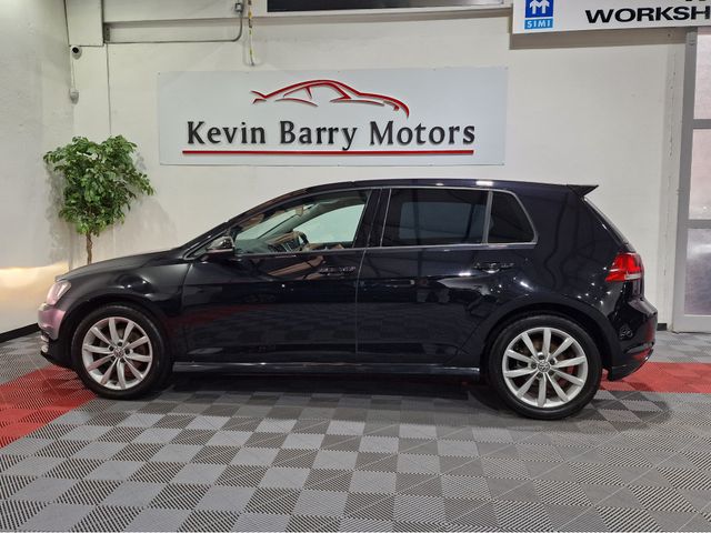 Image for 2013 Volkswagen Golf 1.4TSi HIGHLINE 138BHP AUTOMATIC DSG **TOP SPEC / 17" ALLOYS / ADAPTIVE CRUISE CONTROL / BLUETOOTH INTEGRATION / LED HEADLIGHTS / REVERSE CAMERA / REAR TINTED GLASS / REAR SPOILER**