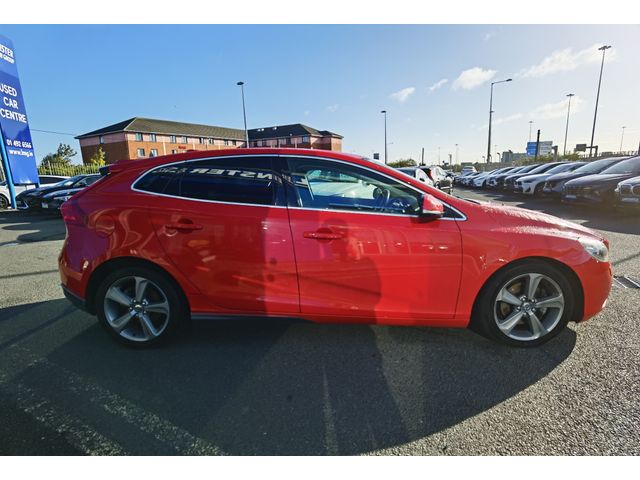 Image for 2014 Volvo V40 1.6 PETROL AUTOMATIC **HEATED SEATS** - FINANCE AVAILABLE - CALL US TODAY ON 01 492 6566 OR 087-092 5525