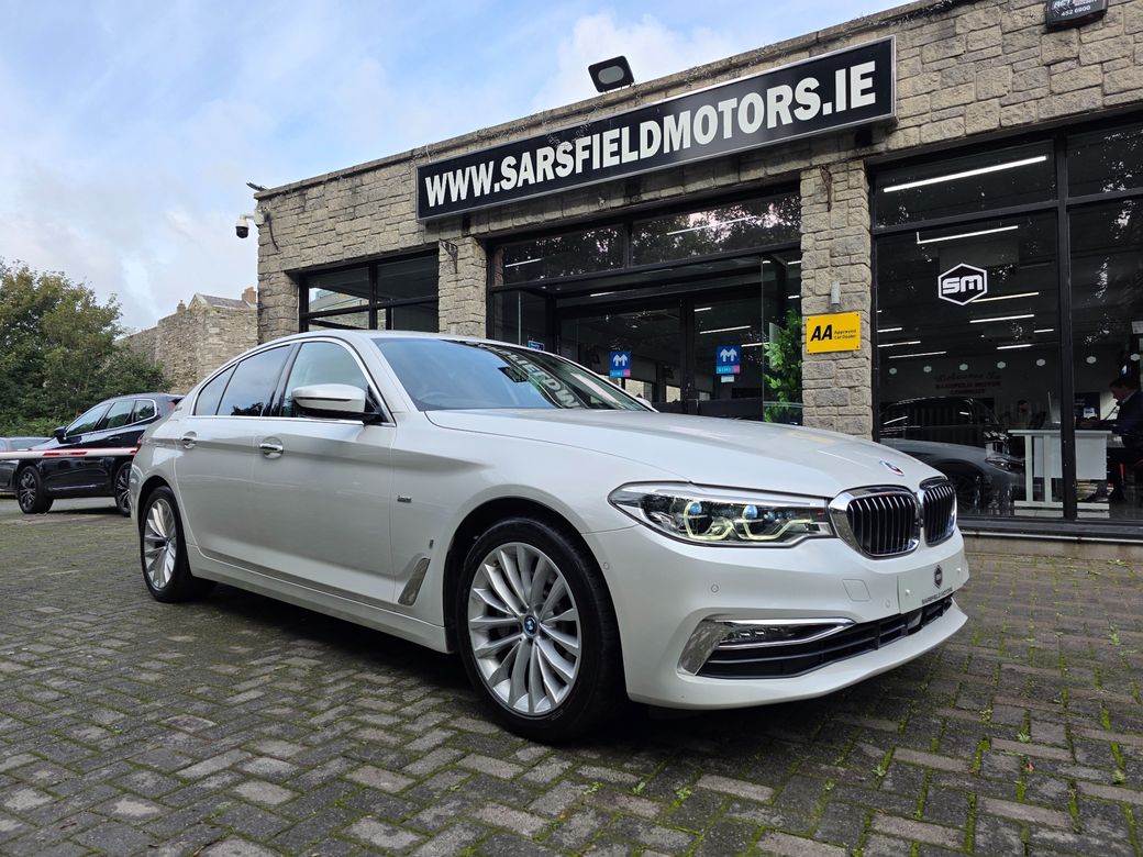 Image for 2017 BMW 5 Series 530 E AUTO LUXURY. ONLY 35000 MILES. FSH. FINANCE ARRANGED. SIMI. AA APPROVED