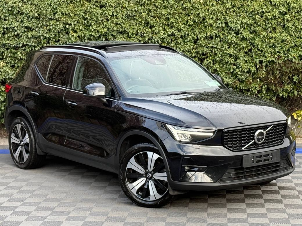 Image for 2022 Volvo XC40 T4 ULTIMATE 1.5 PLUG-IN HYBRID // OPENING PAN ROOF // 19" DIAMOND CUT ALLOYS // VOLVO SERVICE HISTORY