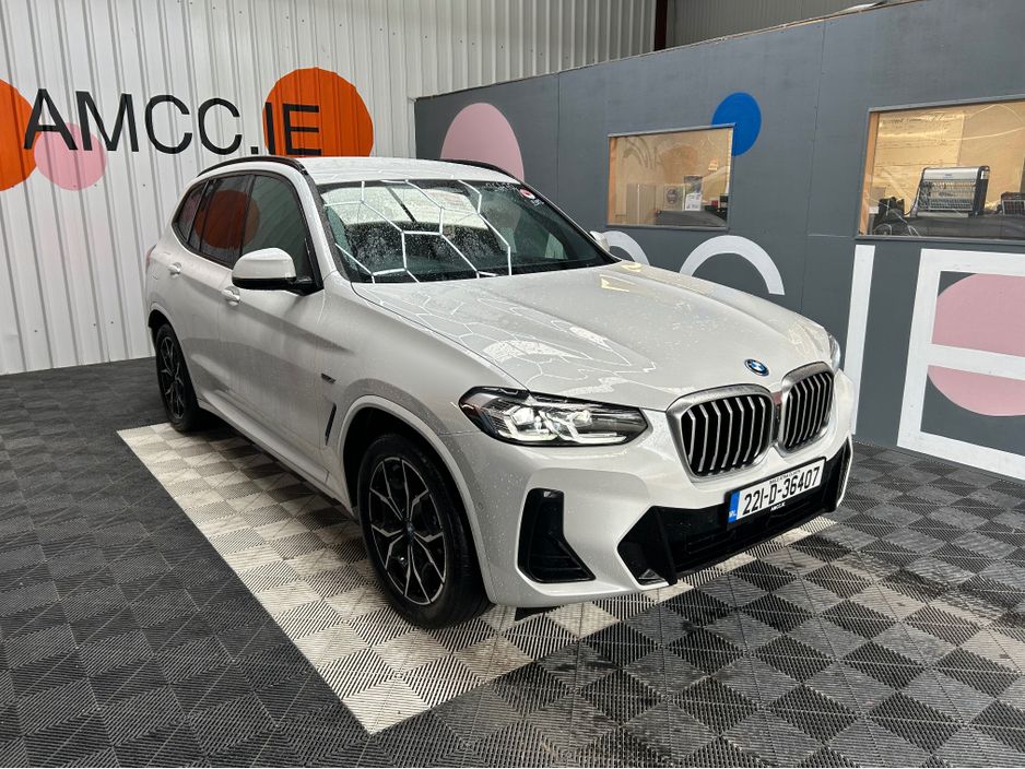 Image for 2022 BMW X3 2022 X3 30E M-SPORT PLUG-IN HYBRID / 22k KMs / HEATED SEATS , REVERSE CAMERA , ADAPTIVE CRUISE & MORE