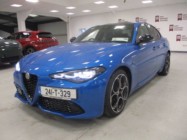 Image for 2024 Alfa Romeo Giulia 2.0 Turbo Veloce RWD 280BHP 4DR AUTO-PANORAMIC ROOF
