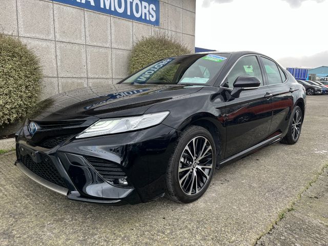 Image for 2020 Toyota Camry WS AUTOMATIC HYBRID 2.5 PETROL //HEAD UP DISPLAY//REVERSE CAMERA//HALF LEATHER SEATS//KEYLESS ENTRY//ADAPTIVE CRUISE CONTROL//