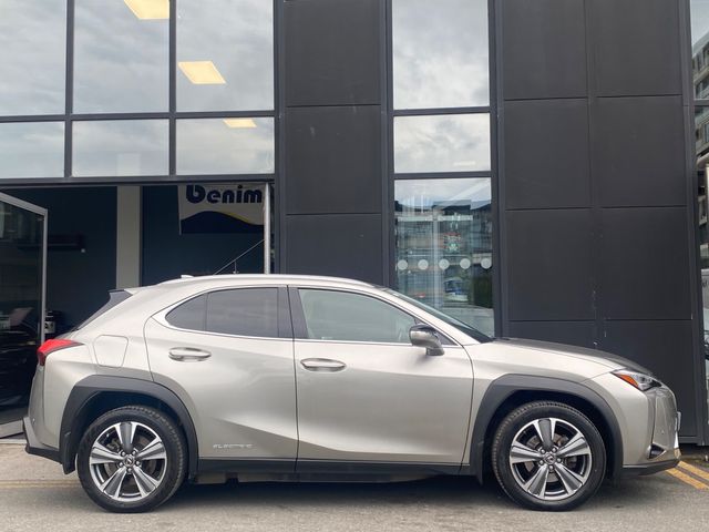 Image for 2021 Lexus UX 300e Luxury EV Auto 