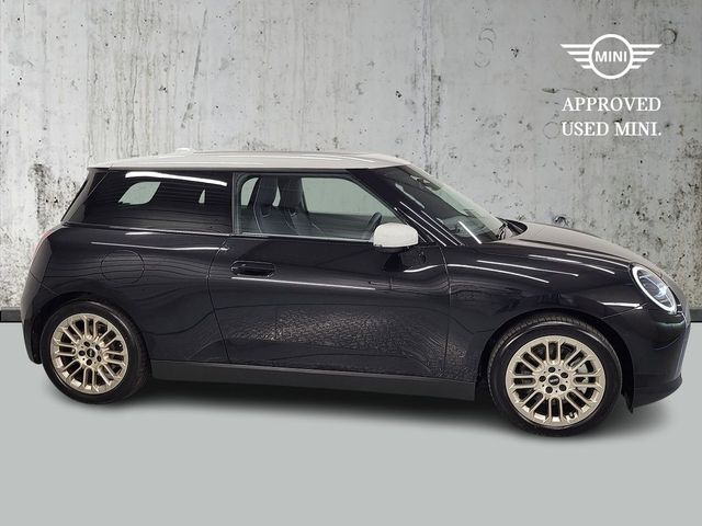 Image for 2024 Mini Cooper Cooper SE Exclusive