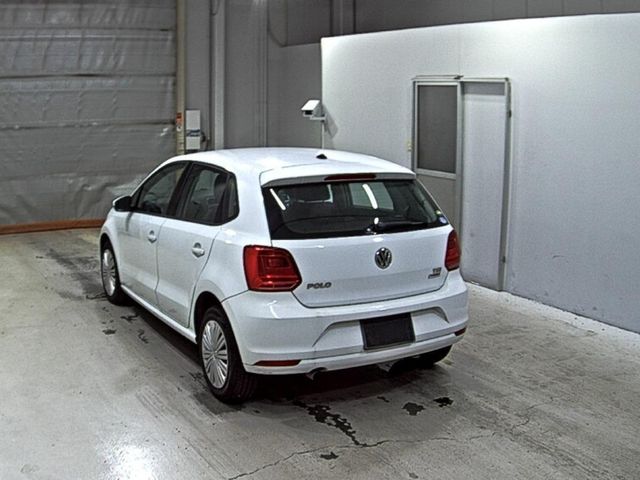 Image for 2015 Volkswagen Polo 1.2 TSI COMFORLINE 5DR
