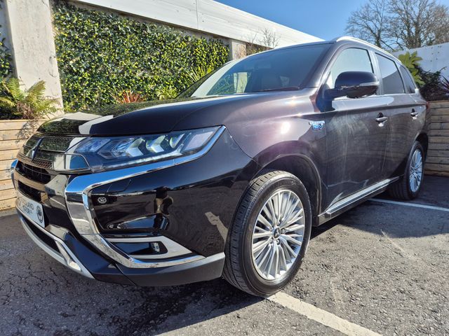 Image for 2021 Mitsubishi Outlander 2.4 PHEV EXCEED / TOP SPEC / TAX €170