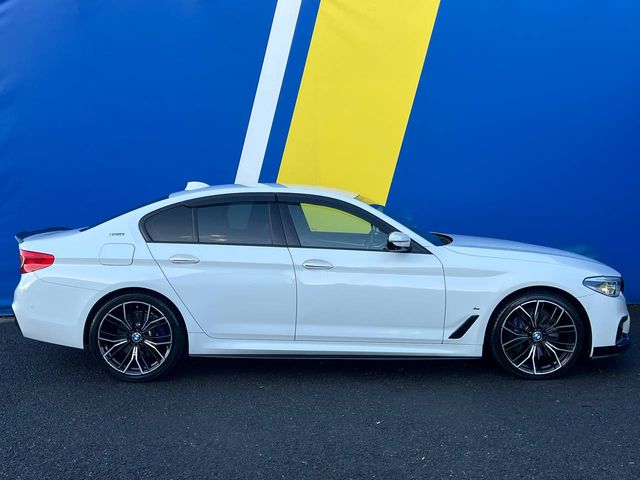 Image for 2017 BMW 5 Series 530e M-SPORT COMPETITION PACK 2.0 HYBRID // VERY LOW MILEAGE // NEW M5 COMP ALLOYS // LEATHER HEATED SEATS // 360 PARKING CAMERAS