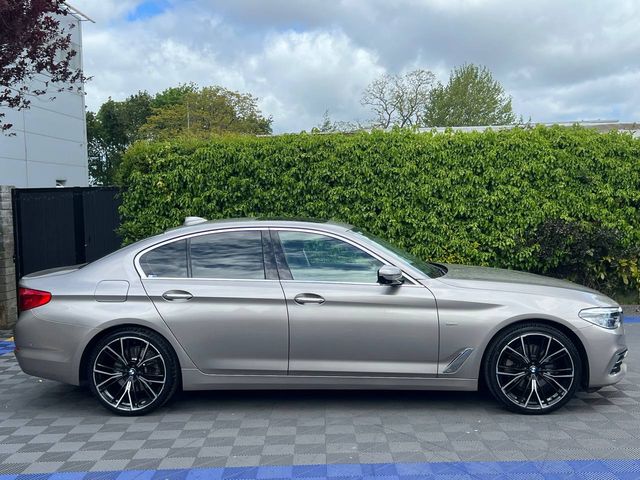 Image for 2018 BMW 5 Series 523d LUXURY LINE 2.0 D AUTO // OPENING SUNROOF // NEW 20" M COMP ALLOYS // LEATHER INTERIOR