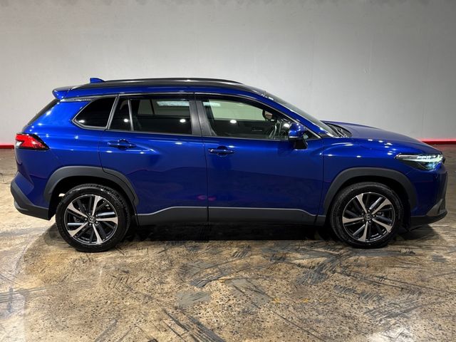 Image for 2023 Toyota Corolla Cross 1.8 HYBRID AUTOMATIC Z EDITION (TOP SPEC) - FULL BLACK HALF LEATHER HEATED/POWER SEATS - CRUISE CONTROL - TOYOTA SAFETY SENSE - REAR CAMERA - UPGRADED FACTORY ALLOYS 