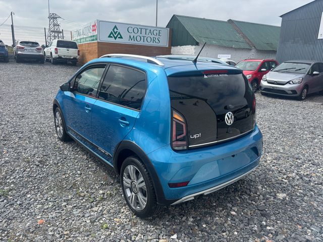 Image for 2017 Volkswagen up! 