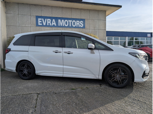 Image for 2021 Honda Odyssey ABOLUTE EX 7 SEATER AUTOMATIC HYBRID 2.0 PETROL //HIGH SPEC//HALF LEATHER HEATED SEATS//SURROUND PARKING CAMERAS//KEYLESS ENTRY//ADAPTIVE CRUISE CONTROL//POWER SLIDING REAR DOORS//